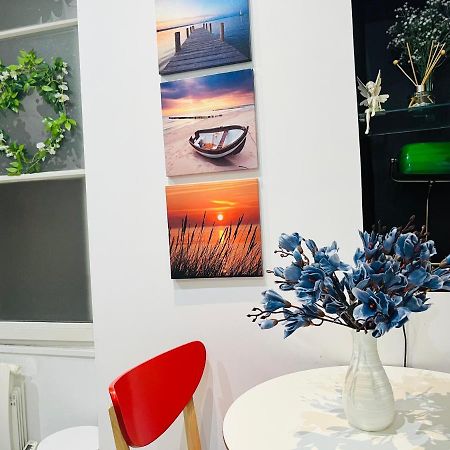 דירות Dream Dwell Paris-Chic Flat In The Heart Of Marais Near Pompidou Centre מראה חיצוני תמונה