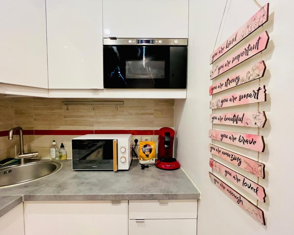 דירות Dream Dwell Paris-Chic Flat In The Heart Of Marais Near Pompidou Centre מראה חיצוני תמונה